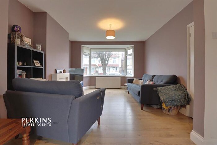 3 Bedroom End Terrace House To Rent In Greenford, UB6