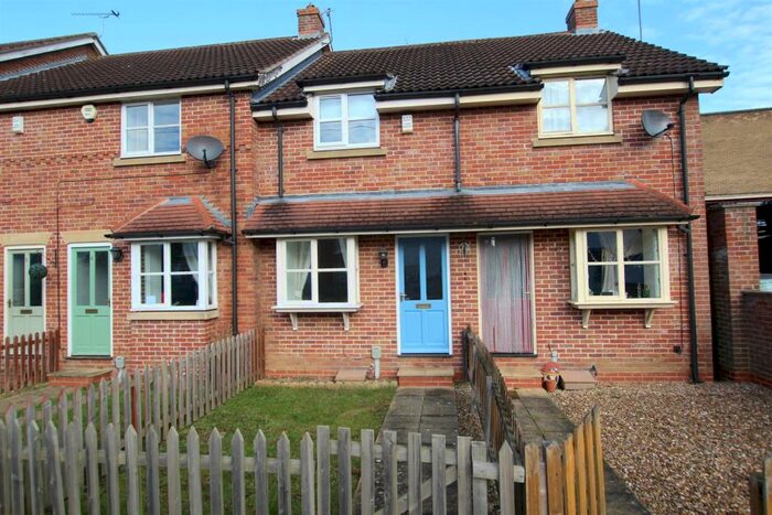 2 Bedroom House To Rent In Vicarage MewsElloughtonEast Yorkshire, HU15