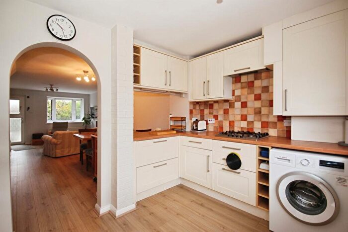 2 Bedroom Terraced House For Sale In Lammas Walk, Warwick, CV34