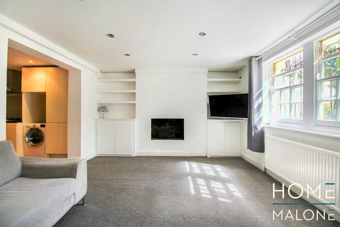 2 Bedroom Flat To Rent In Kingsland Road, London, E8