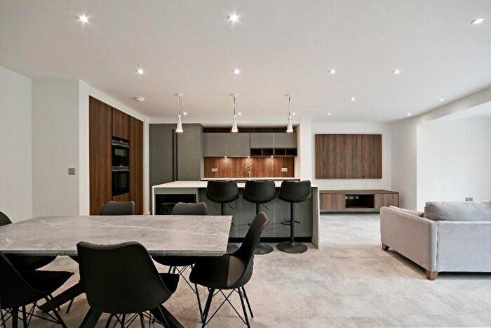 3 Bedroom Apartment To Rent In Apartment, Brunswick Place, David Baldwin Way, S11