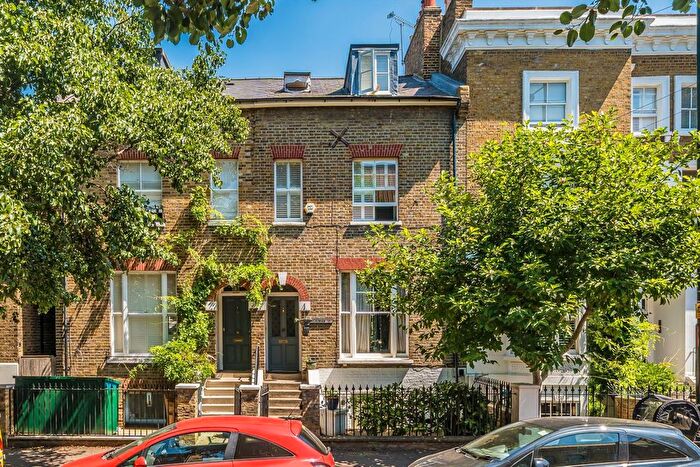 4 Bedroom Property To Rent In Arragon Road, Twickenham, TW1