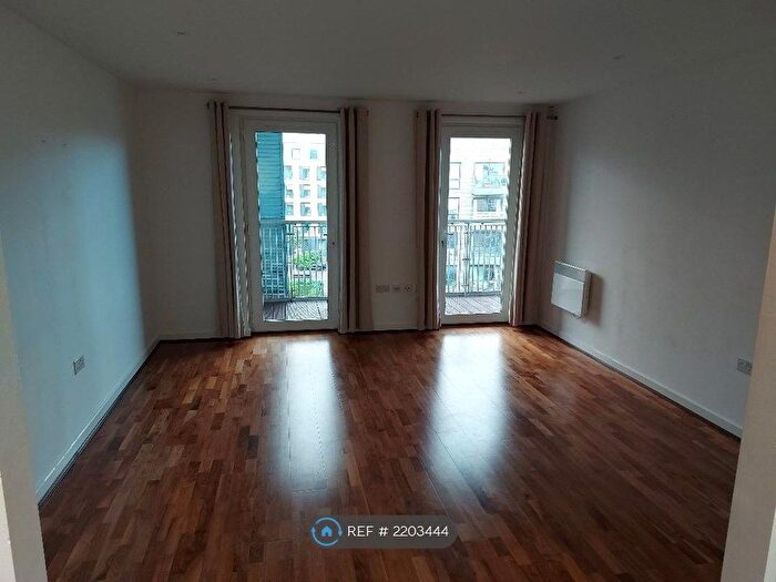 1 Bedroom Flat To Rent In Warren Close, Cambridge, CB2