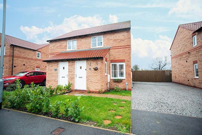 2 Bedroom Semi Detached House To Rent In Manning Drive, Hull, East Riding Of Yorkshire, HU6