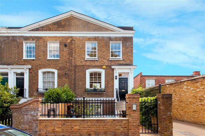 2 Bedroom End Of Terrace House To Rent In Southgate Grove, De Beauvoir, N1