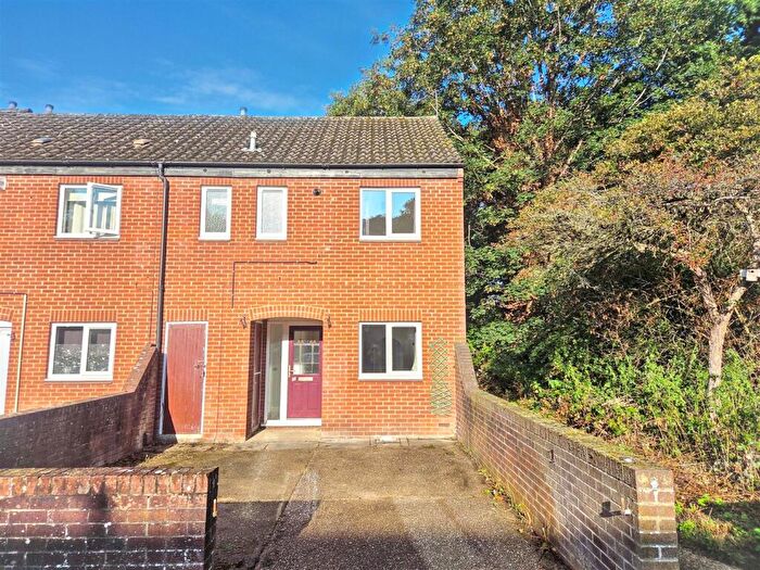 3 Bedroom End Of Terrace House To Rent In Dogwood Road, Norwich, NR6