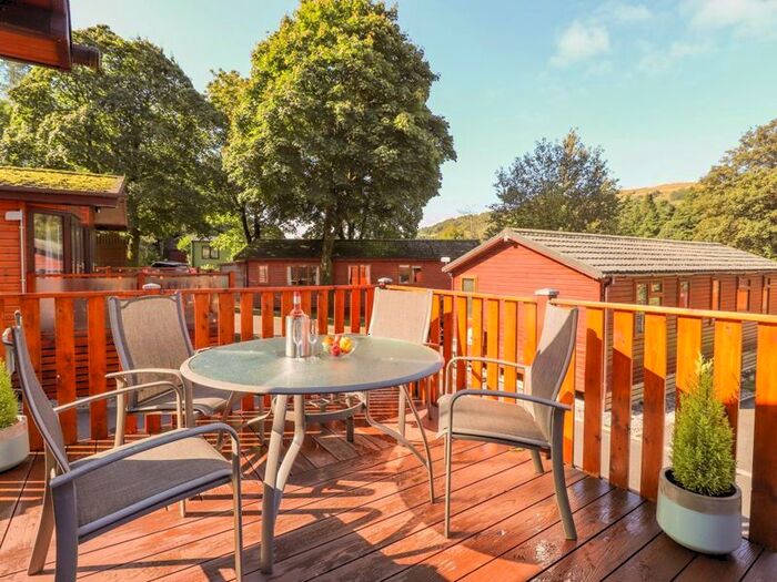 2 Bedroom Mobile/park Home For Sale In Limefitt Park, Patterdale Road, Windermere, LA23