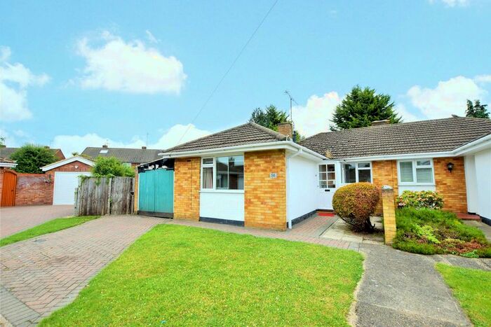 2 Bedroom Bungalow To Rent In Ravensbourne Drive, Woodley, Berkshire, RG5