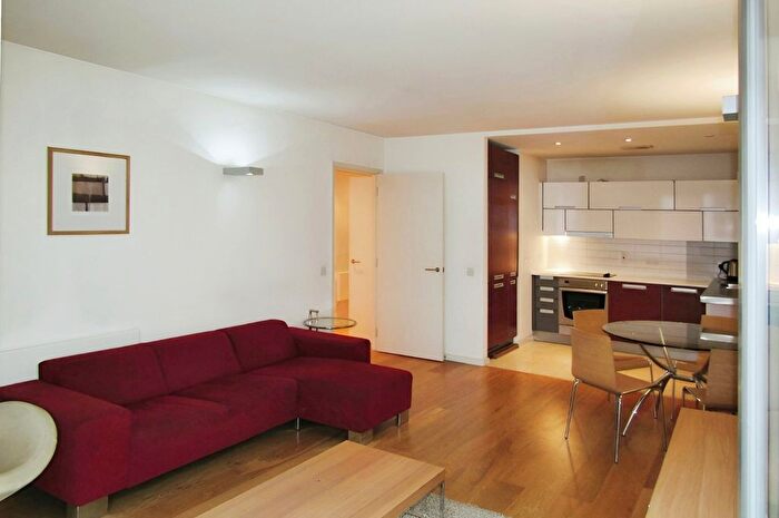 2 Bedroom Flat To Rent In Lumiere Building, City Road East, Southern Gateway, Manchester, M15