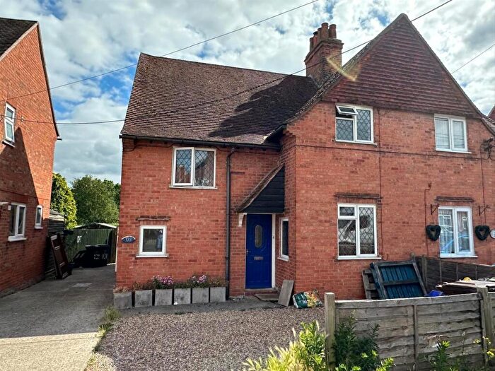 3 Bedroom Semi-Detached House To Rent In Kynaston Road, Didcot, OX11