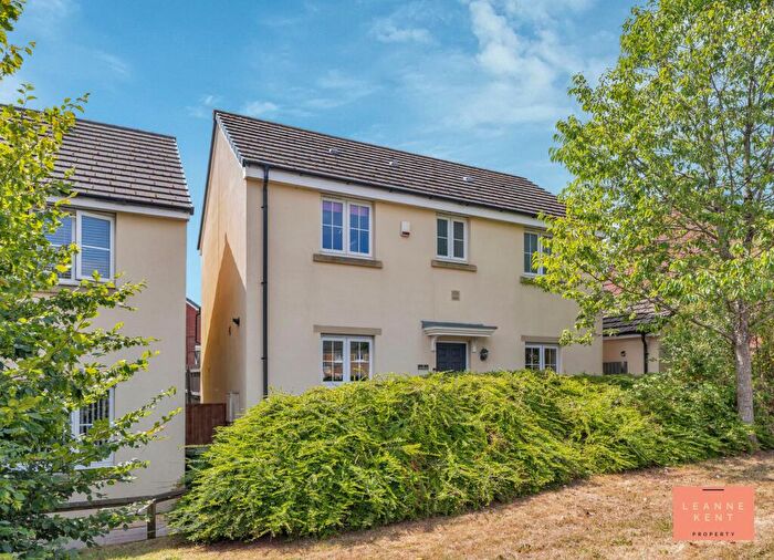 3 Bedroom Detached House For Sale In Meadowland Close, Caerphilly, CF83