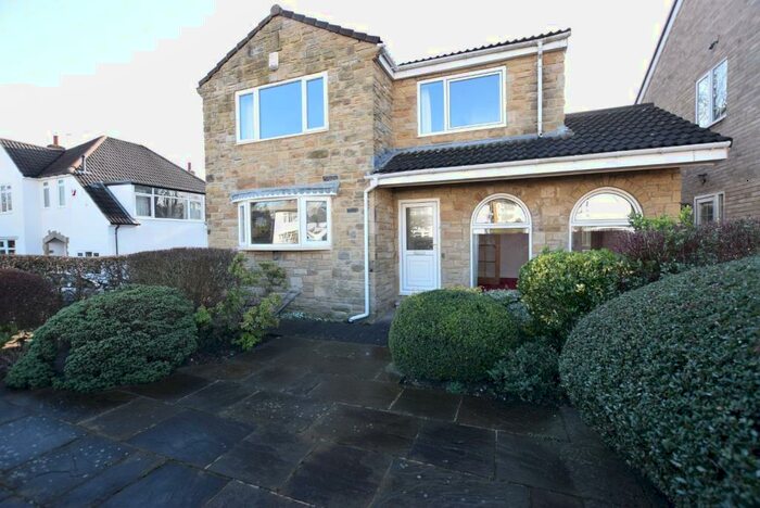 4 Bedroom Detached House To Rent In Adel Park Gardens, Leeds, LS16