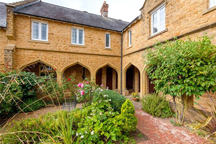 3 Bedroom End Of Terrace House For Sale In Long Street, Sherborne, Dorset, DT9
