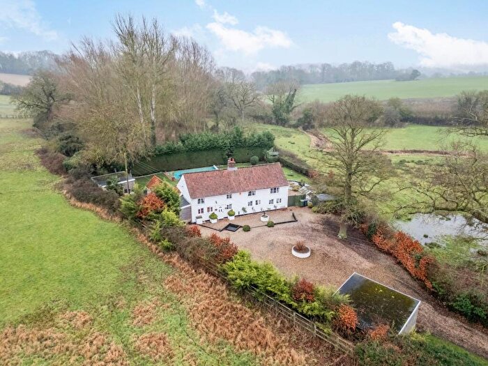 4 Bedroom Detached House For Sale In Captivating Detached Period Home In Swainsthorpe, NR14