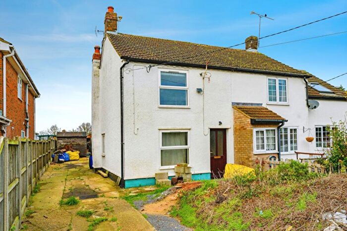 2 Bedroom Semi-Detached House For Sale In Harlington Road, Sundon, Luton, Bedfordshire, LU3