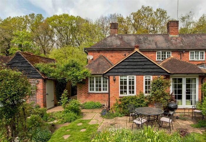 3 Bedroom Semi-Detached House For Sale In Standon Lane, Ockley, Dorking, Surrey, RH5