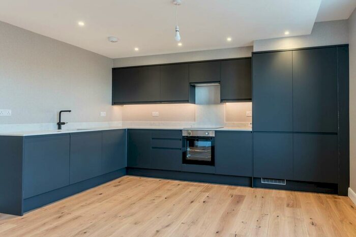 2 Bedroom Flat To Rent In Chamberlayne Road, Kensal Rise, London, NW10