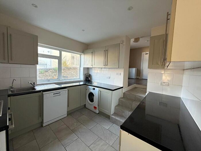 5 Bedroom Terraced House To Rent In Southern Terrace, Plymouth, PL4