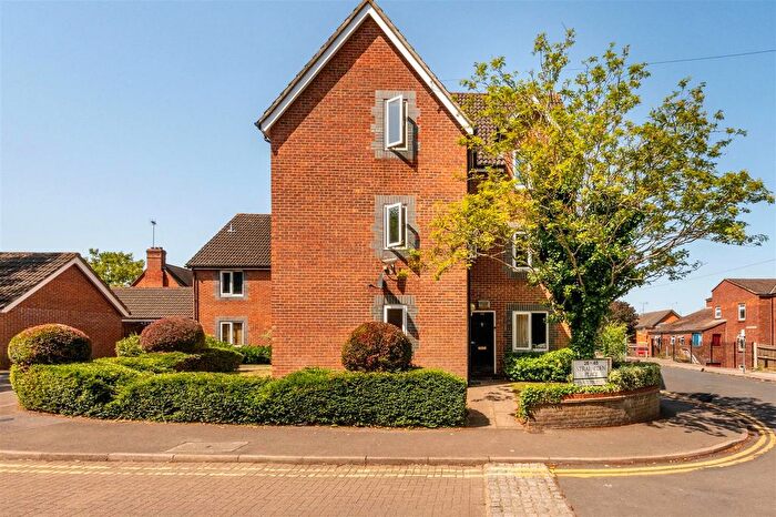2 Bedroom Flat For Sale In Stratheden Place, Reading, RG1
