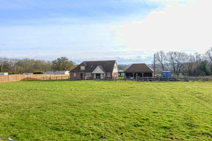 5 Bedroom Detached House For Sale In Goudhurst Road, Lamberhurst, Tunbridge Wells TN3