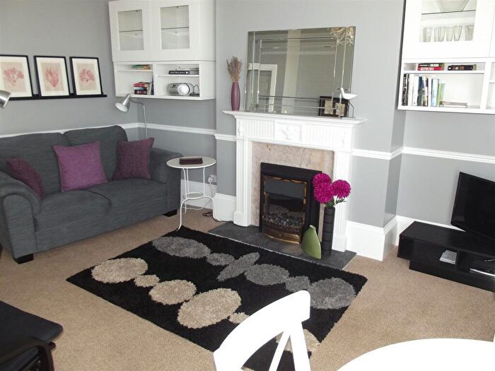 2 Bedroom Apartment To Rent In Dawlish, EX7