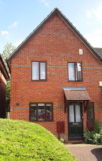 4 Bedroom Semi-Detached House To Rent In Kirby Place, Cowley, Hmo Ready Sharers, OX4
