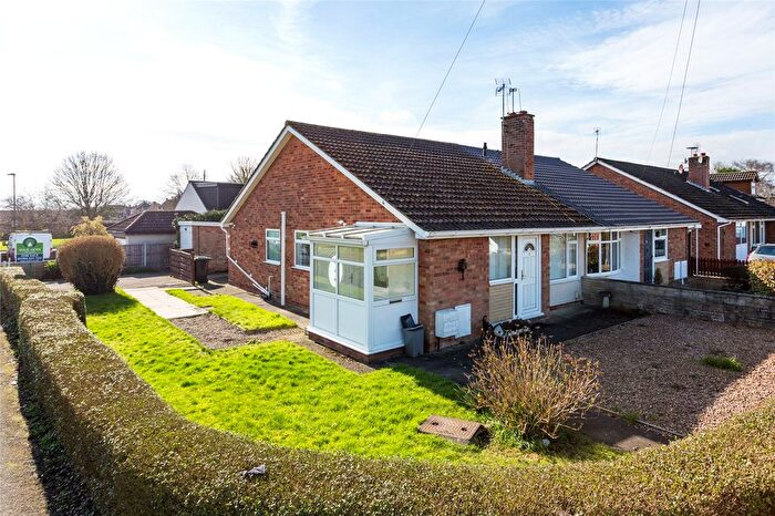 3 Bedroom Bungalow For Sale In Grampian Close, Huntington, York, North Yorkshire, YO32