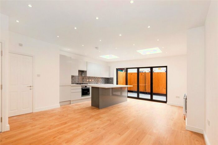 4 Bedroom Semi-Detached House To Rent In Ansell Road, London, SW17