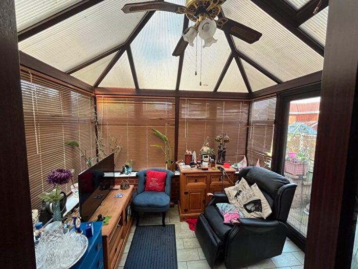 4 Bedroom Detached House For Sale In Tutbury Avenue, Wolverhampton, WV6