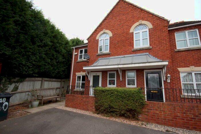 3 Bedroom House To Rent In Oak Close, Swadlincote, Derbyshire, DE11