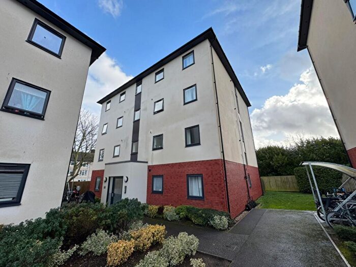 2 Bedroom Flat To Rent In Phoenix Court, Exeter, EX2