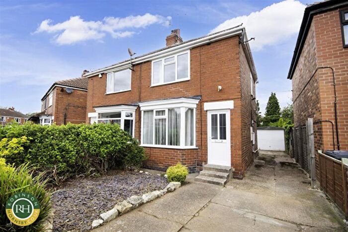 2 Bedroom Semi-Detached House For Sale In Crompton Avenue, Doncaster, DN5