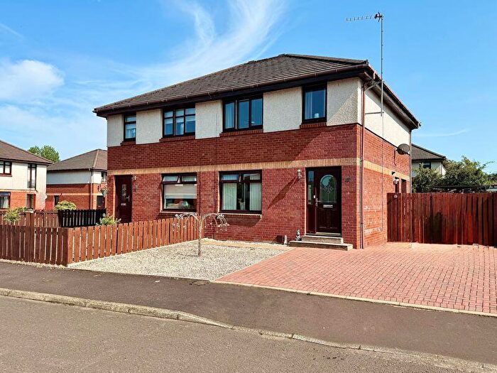 4 Bedroom Semi-Detached Villa For Sale In Harperbank Grove, Cumnock, KA18