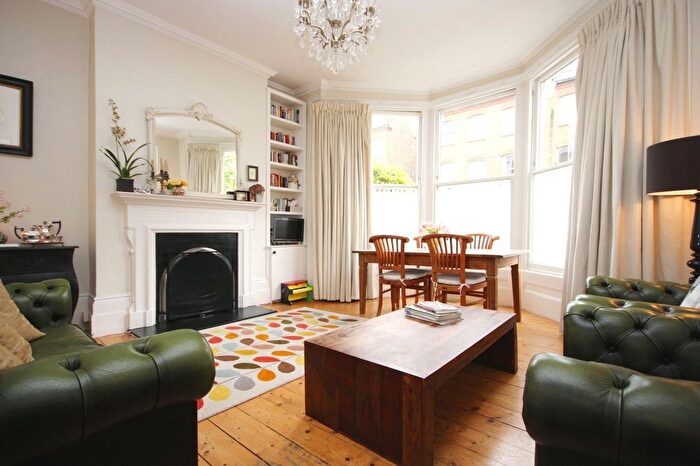 3 Bedroom Flat To Rent In Adolphus Road, London, N4