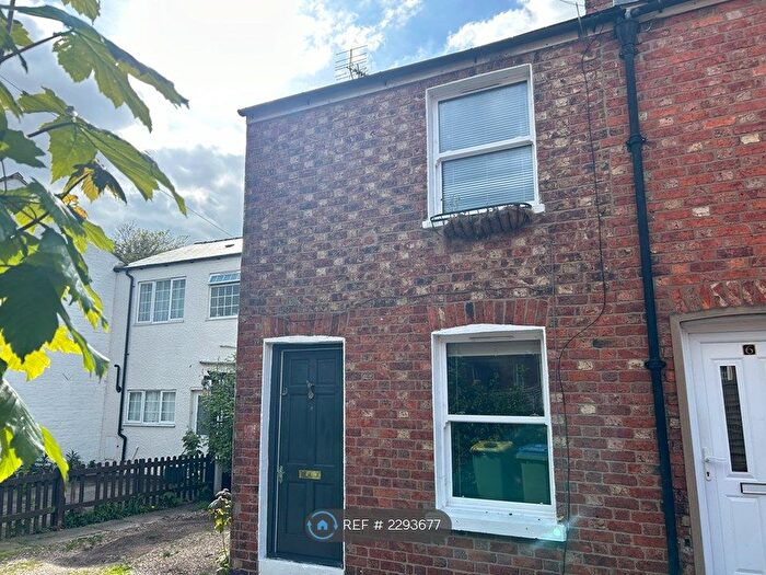 2 Bedroom End Of Terrace House To Rent In Normal Terrace, Cheltenham, GL50