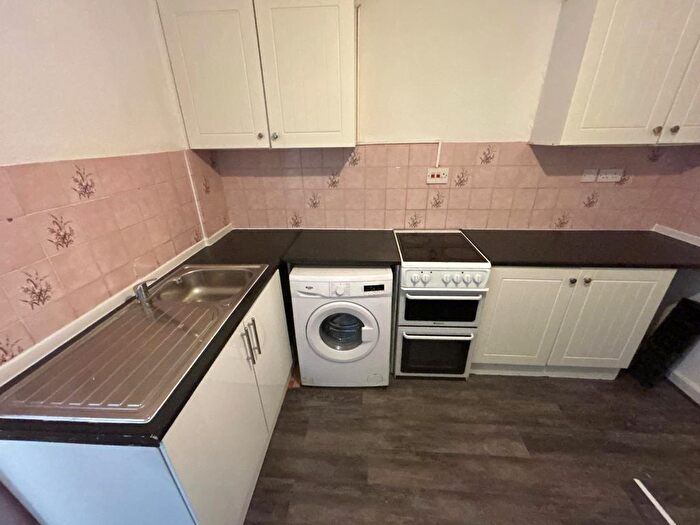 1 Bedroom Flat For Sale In Broad Lane, London, N15