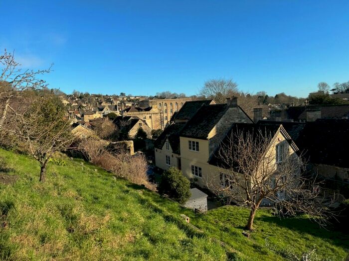 3 Bedroom House To Rent In Church Street, Bradford-On-Avon, Wiltshire, BA15