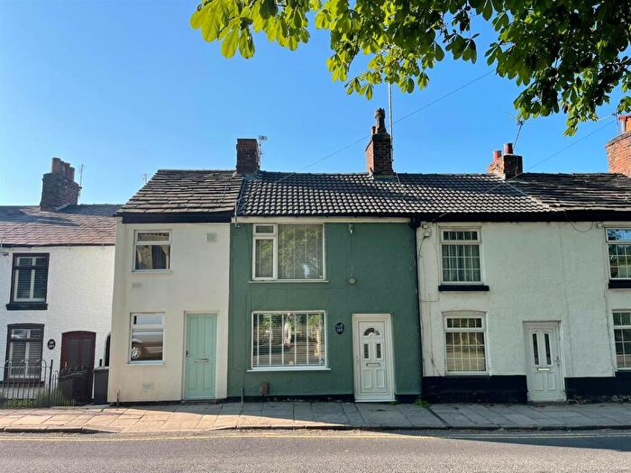 2 Bedroom Terraced House For Sale In Hurdsfield Road, Macclesfield, SK10
