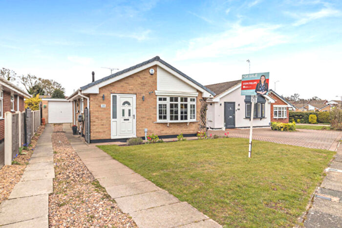 2 Bedroom Bungalow For Sale In Tatenhill Gardens, Doncaster, DN4