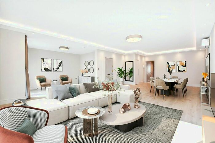 4 Bedroom Flat To Rent In Audley Court, - Hill Street, Mayfair, London, W1J
