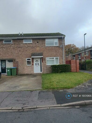 3 Bedroom End Of Terrace House To Rent In Dawson Road, Southampton, SO19