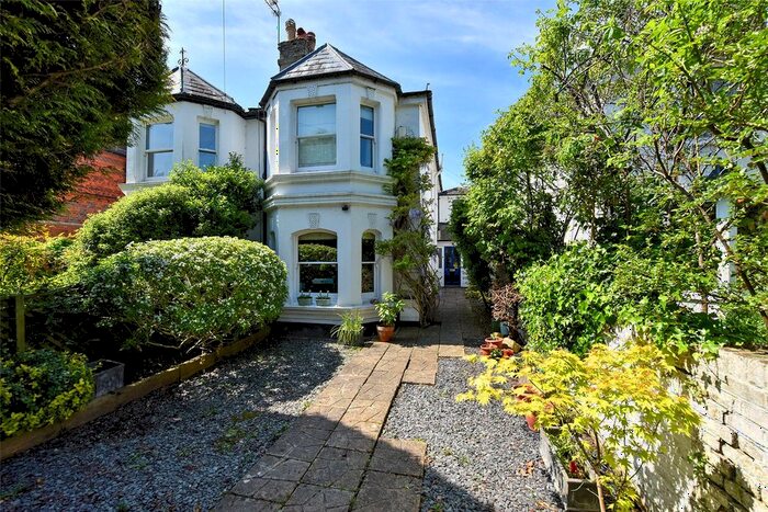 3 Bedroom Semi-Detached House To Rent In Kings Road, Windsor, Berkshire, SL4