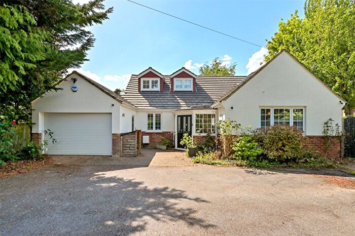 5 Bedroom Detached House For Sale In Courthouse Road, Maidenhead, Berkshire, SL6