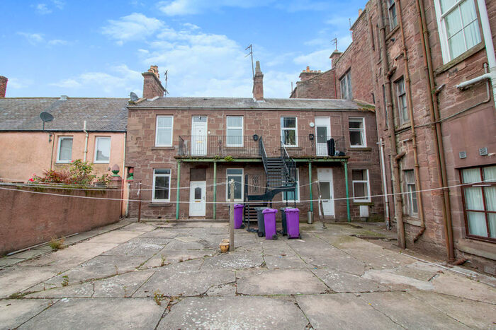 1 Bedroom Flat To Rent In Castle Street, Montrose, Angus, DD10