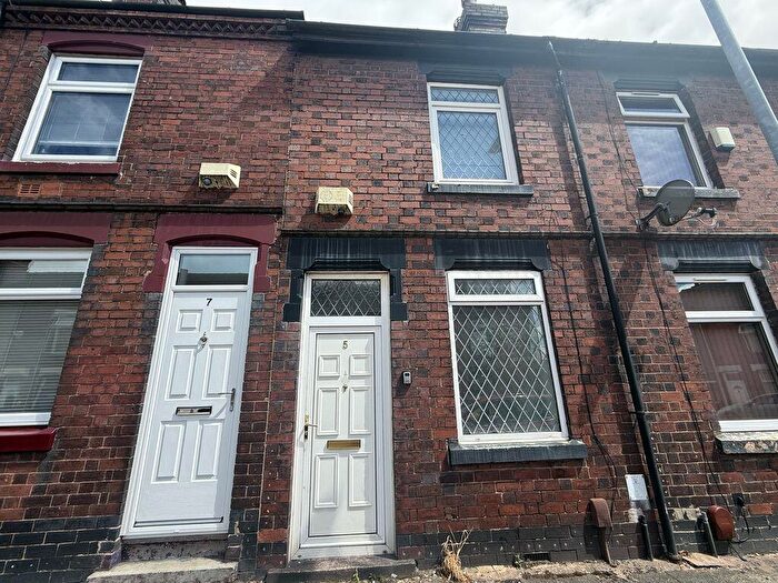 2 Bedroom Terraced House To Rent In Paynter Street, Stoke On Trent, ST4