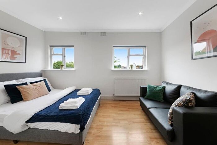 1 Bedroom Flat To Rent In Crouch Hill, London, N4