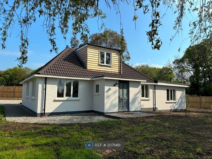 4 Bedroom Bungalow To Rent In Thistledown, Horam, Heathfield, TN21