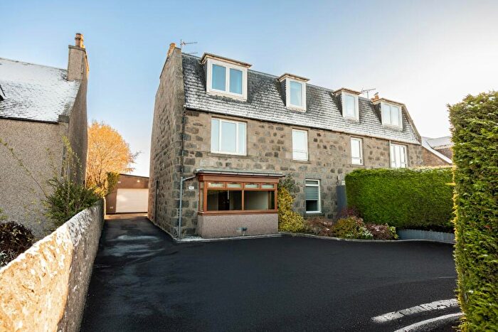 2 Bedroom Flat To Rent In Victoria Street, Dyce, Aberdeen, AB21