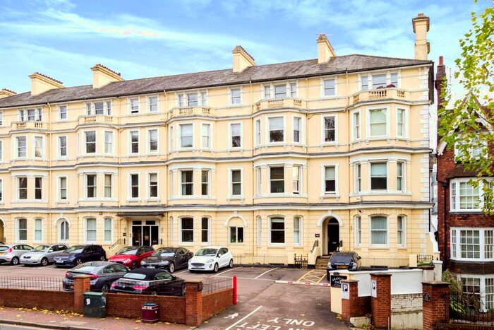 2 Bedroom Flat To Rent In London Road, Tunbridge Wells, TN1