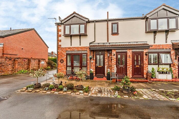 2 Bedroom Flat For Sale In Thornfield Grove, Cheadle Hulme, Cheadle, Greater Manchester, SK8